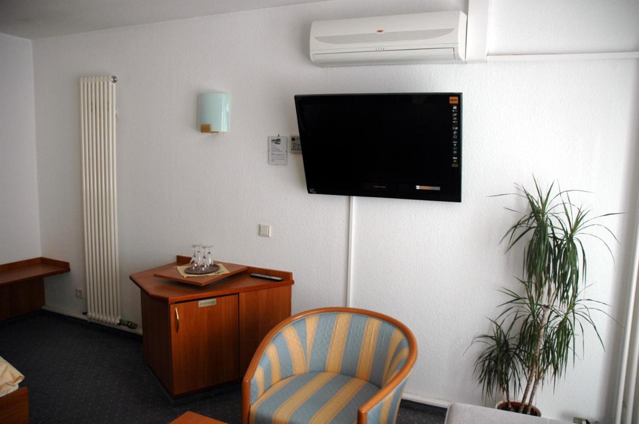 Parkhotel Goldlinde โบเดนแวร์เดอร์ ภายนอก รูปภาพ