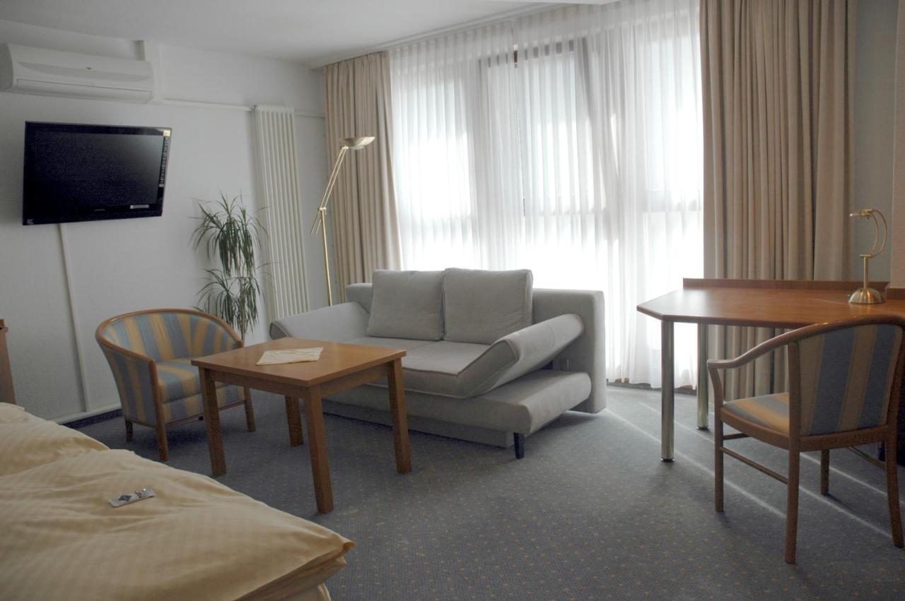 Parkhotel Goldlinde โบเดนแวร์เดอร์ ภายนอก รูปภาพ