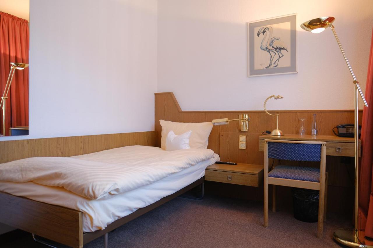Parkhotel Goldlinde โบเดนแวร์เดอร์ ภายนอก รูปภาพ